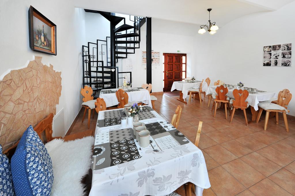 Pension Villa Kunerad Vysoke Tatry Bagian luar foto
