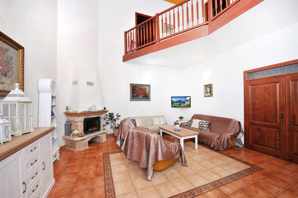 Pension Villa Kunerad Vysoke Tatry Bagian luar foto